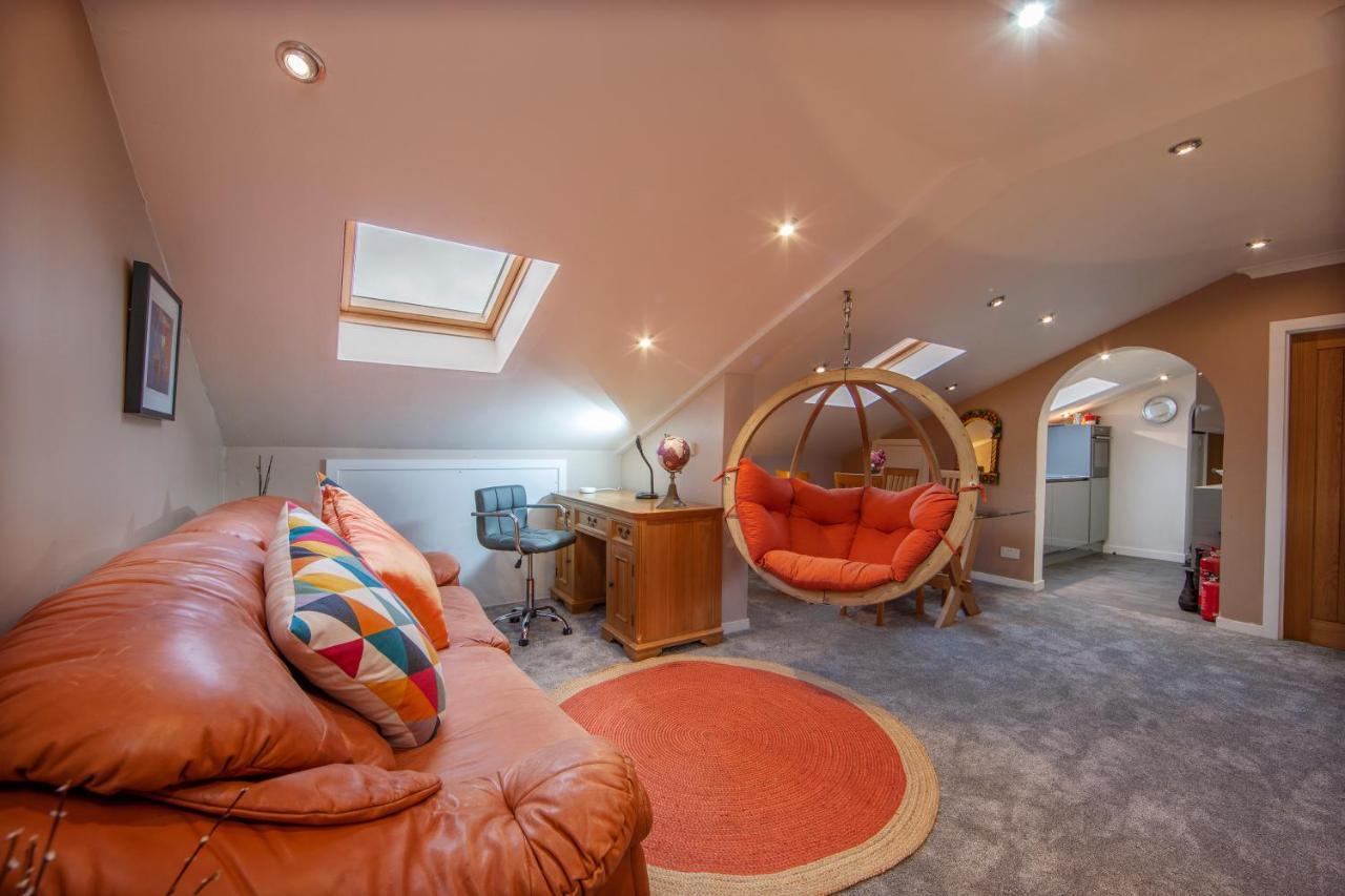 Premium 2Nd Floor 2 Bed Apt Sleeps 4 Adults In Oban Town מראה חיצוני תמונה